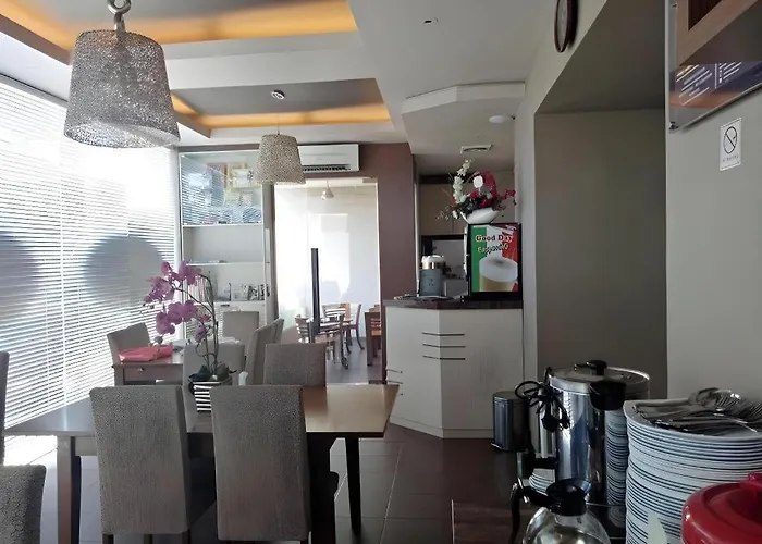 Life Emerald Hotel Surabaya
